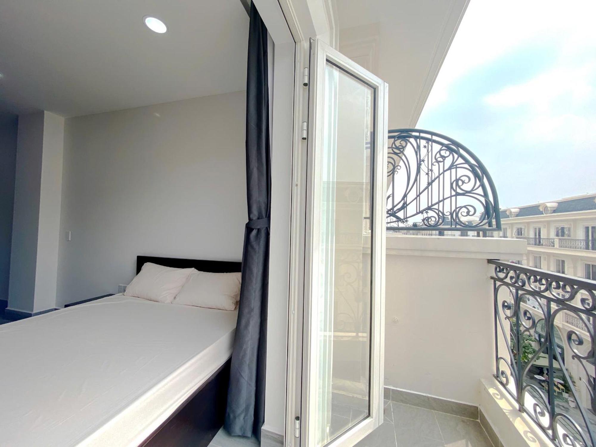 Ho Dich Vu Pho Royal Phuc - Doc Quyen Tothome Appartement